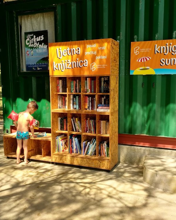 Knjigu na sunce!: i ove godine Ljetna knjižnica na Fratarskom